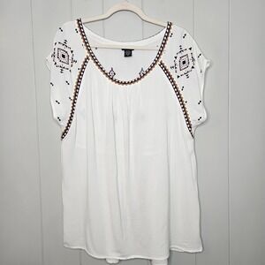 Torrid Cream And Aztec Top Shirt Size 00 (Large 12 To 14)